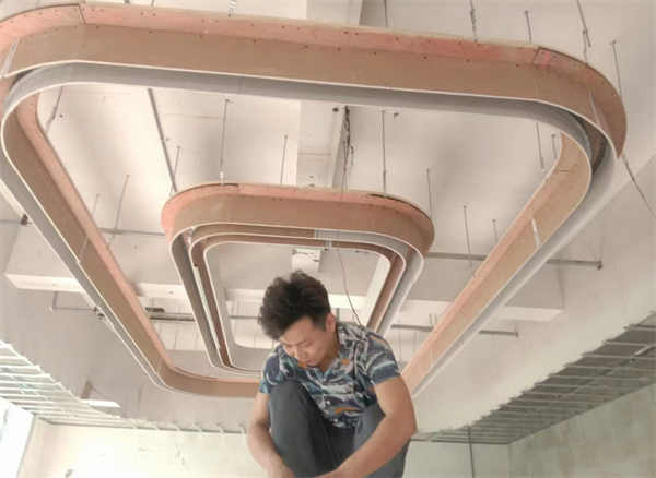 上海轻钢龙骨专修队